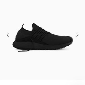 Black Lane Eight Shoes